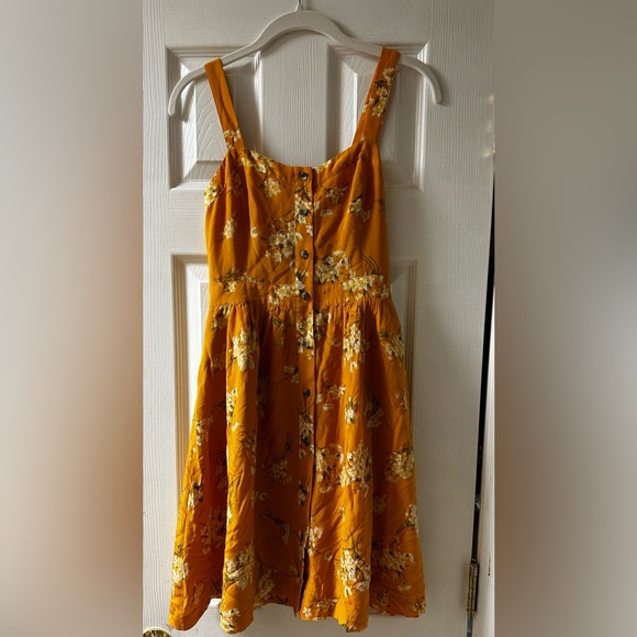 MADEWELL NWOT silk Fleur bow-back dress in butterfly garden!!! - Picture 4 of 11